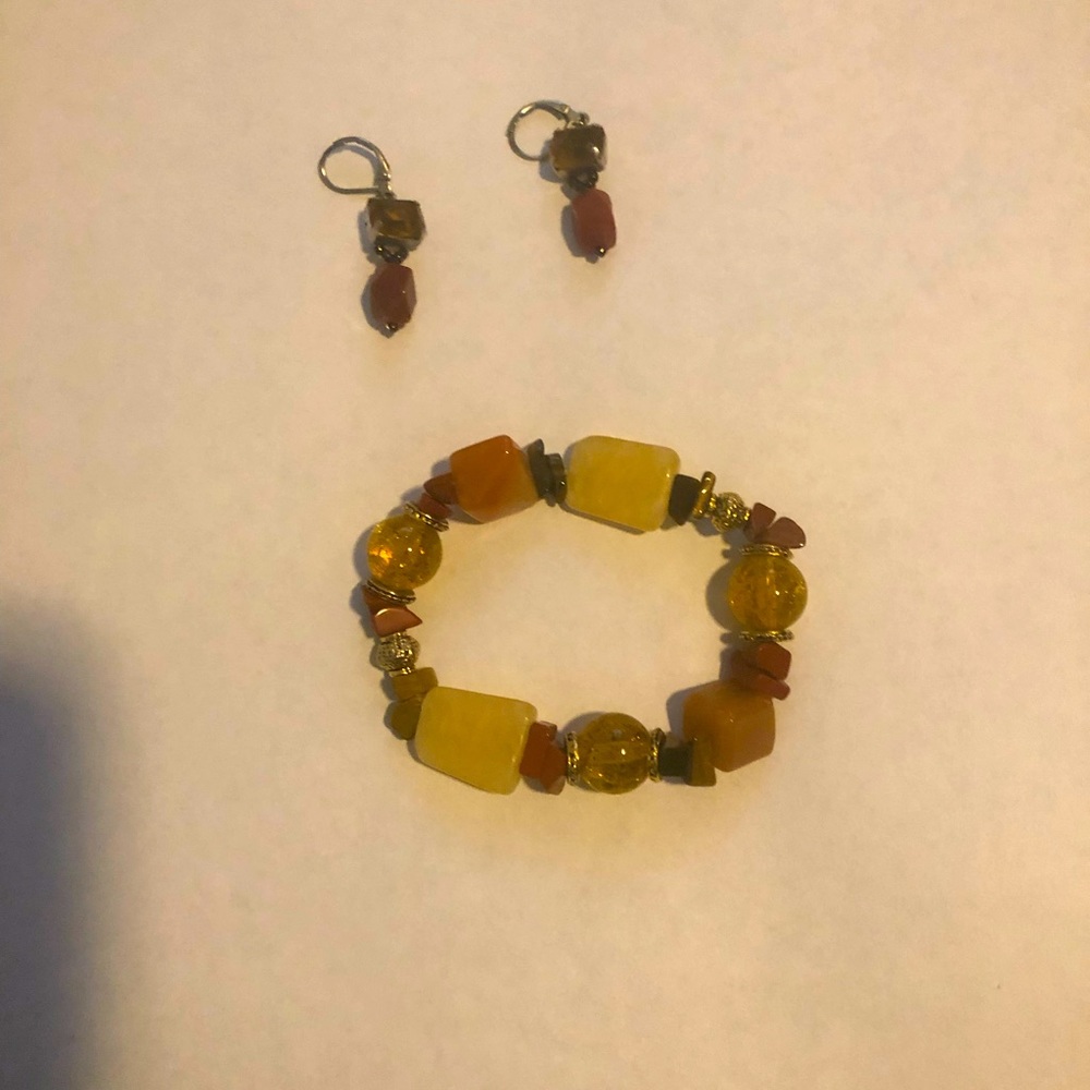 Azure and brown bracelet and earrings set. Vintage costume jewelry.